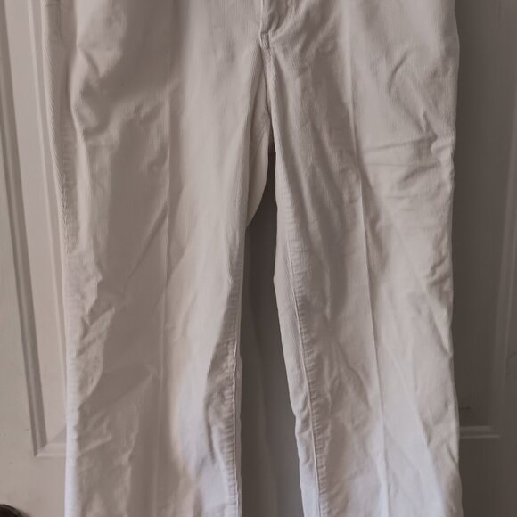 Izod Just Right Boot Cut Corduroy Pants White Size 6 - Picture 2 of 5